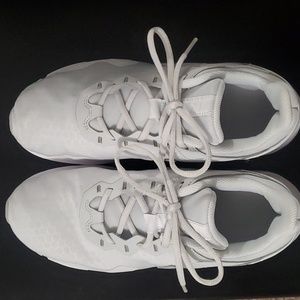 Women's Nike Tennis shoe